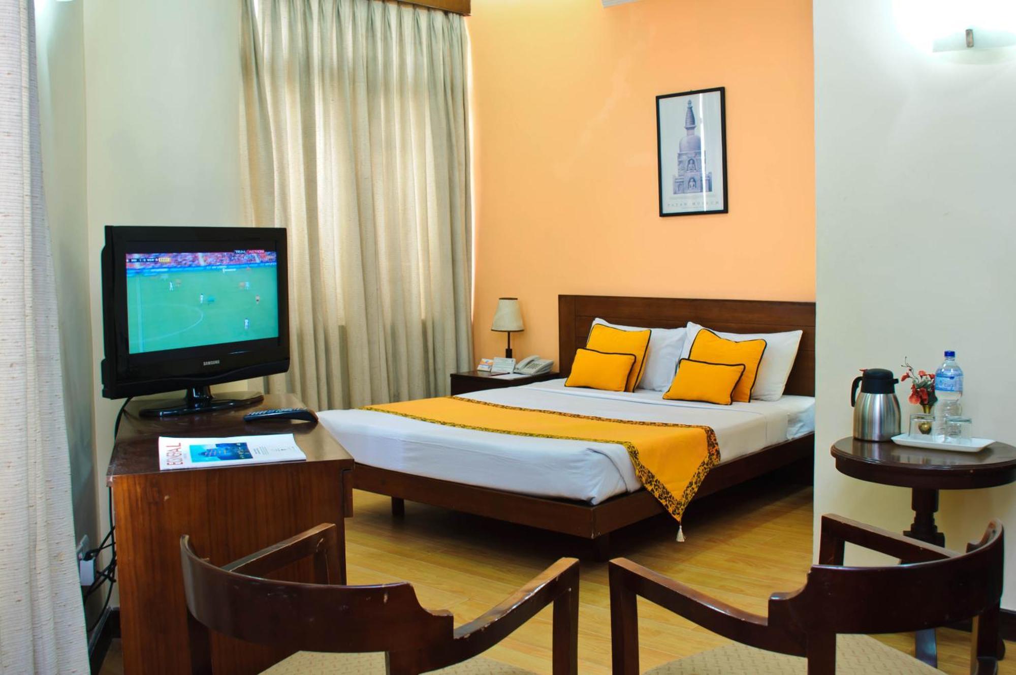 Airport Hotel Kathmandu Exteriör bild