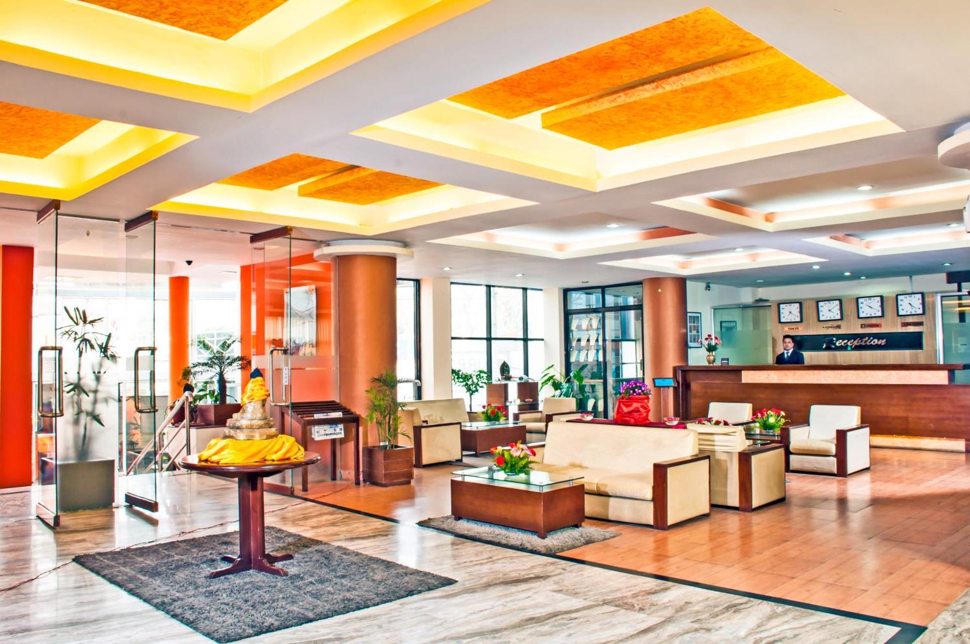 Airport Hotel Kathmandu Exteriör bild